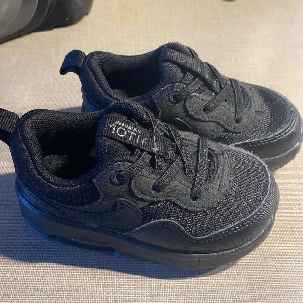 ✨ Nike Air Max Motif Baby/Toddler Shoes Black 6C